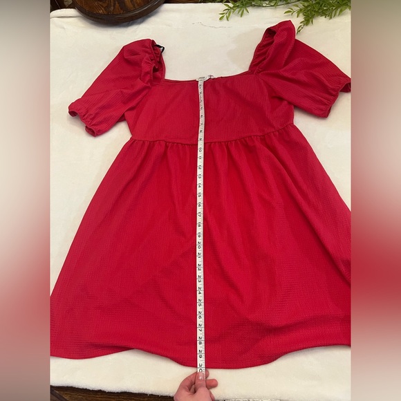 Primark | Elegant Puff Sleeve Dress - Picture 7 of 7